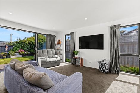 Photo of property in 414 Bower Avenue, Parklands, Christchurch, 8083