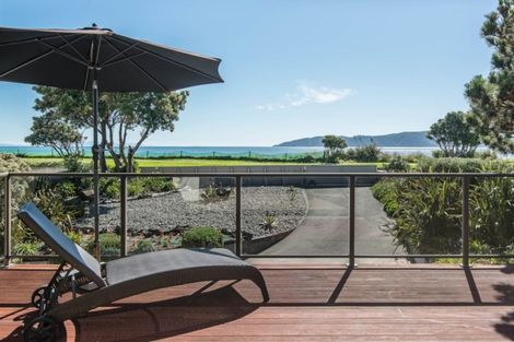 Photo of property in 82 Marine Parade, Paraparaumu Beach, Paraparaumu, 5032