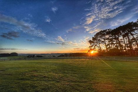 Photo of property in 135c Hutchinson Road, Helensville, 0875