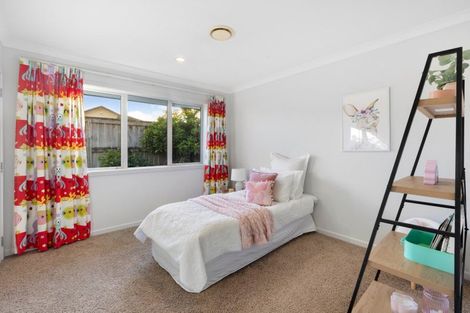 Photo of property in 6 Hampshire Court, Flagstaff, Hamilton, 3210