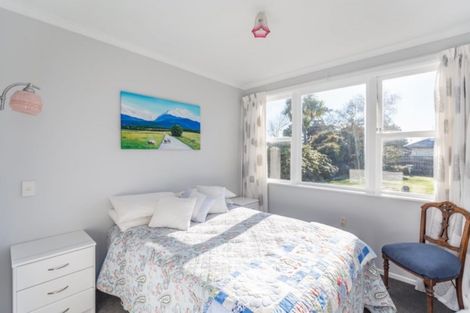 Photo of property in 16 Trafalgar Street, Levin, 5510