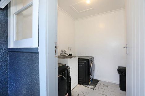 Photo of property in 3b Wellington Street, Feilding, 4702