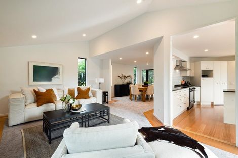 Photo of property in 95b Braemar Road, Castor Bay, Auckland, 0620