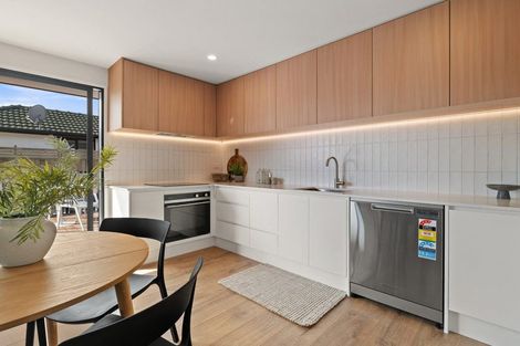 Photo of property in 2/8 Larch Place, Casebrook, Christchurch, 8051