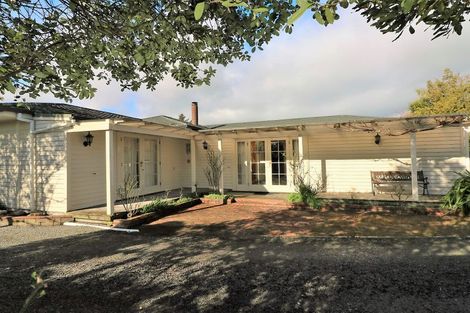 Photo of property in 27 Hilton Road, Carterton, 5713