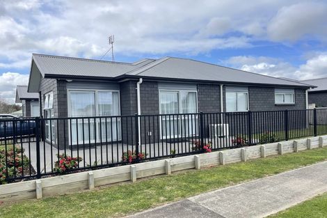 Photo of property in 6b Kirk Street, Waiuku, 2123