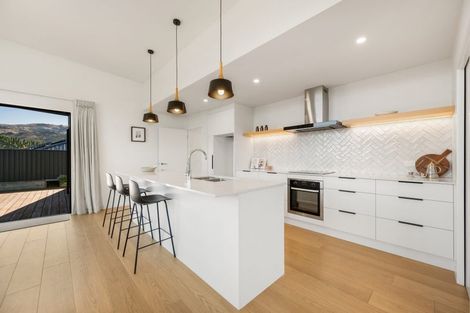 Photo of property in 7 Travertine Street, Cromwell, 9310