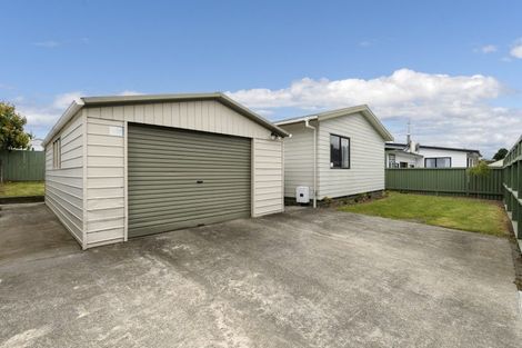 Photo of property in 2/935 Cameron Road, Gate Pa, Tauranga, 3112