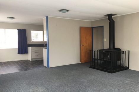 Photo of property in 17 Parkers Road, Tahunanui, Nelson, 7011