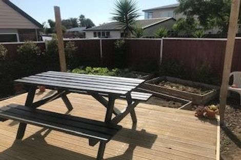 Photo of property in 5a Bedford Place, Mount Maunganui, 3116