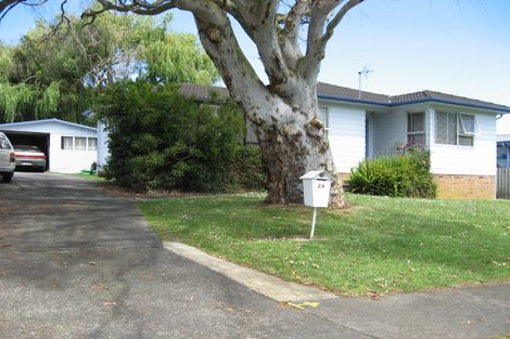 Photo of property in 24 Killington Crescent, Mangere, Auckland, 2022