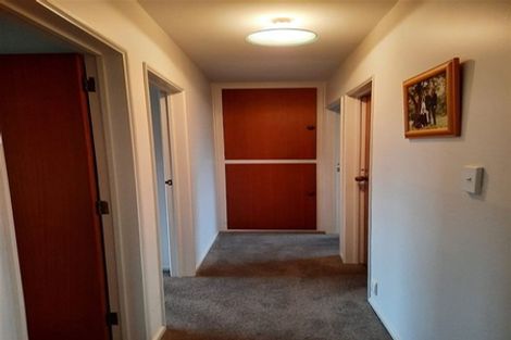 Photo of property in 82 Royal Park Drive, Parklands, Christchurch, 8083