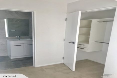 Photo of property in 7 Woodall Place, Totara Vale, Auckland, 0627
