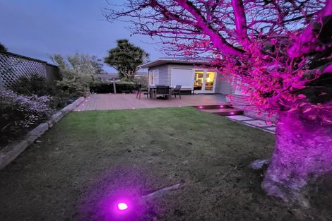 Photo of property in 6 Clifford Road, Johnsonville, Wellington, 6037