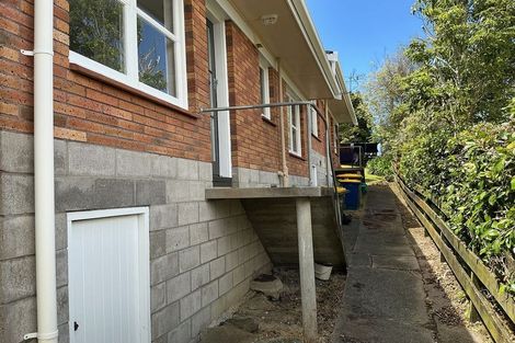 Photo of property in 2/30 Sunnynook Road, Sunnynook, Auckland, 0620