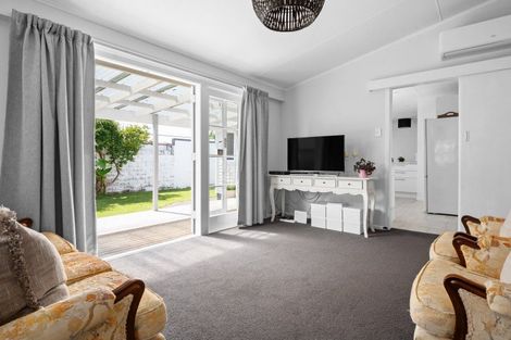 Photo of property in 4 Sutton Crescent, Hillcrest, Hamilton, 3216