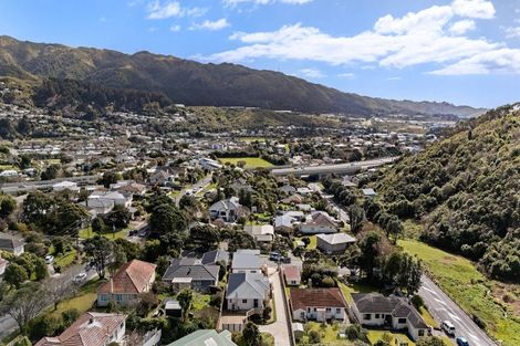 Photo of property in 5 Mahoe Street, Tawa, Wellington, 5028