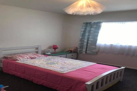 Photo of property in 72 Samwell Drive, Whitby, Porirua, 5024