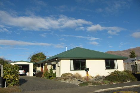 Photo of property in 2 Glengyle Way, Wanaka, 9305