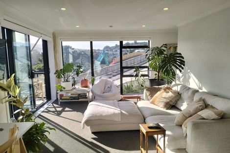 Photo of property in 4 William Earp Place, Tawa, Wellington, 5028