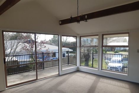 Photo of property in 2 Gilchrist Place, Cambridge, 3434