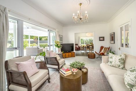 Photo of property in 56 Jellicoe Street, Greytown, 5712