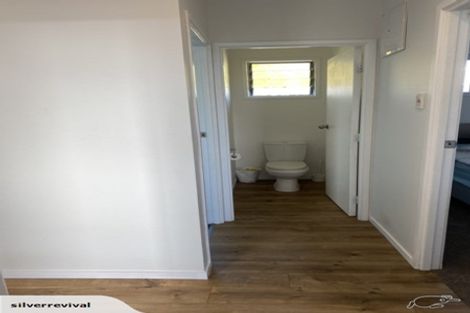 Photo of property in 1/16 Stanley Road, Glenfield, Auckland, 0629