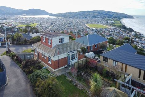 Photo of property in 11 Earls Road, Saint Clair, Dunedin, 9012