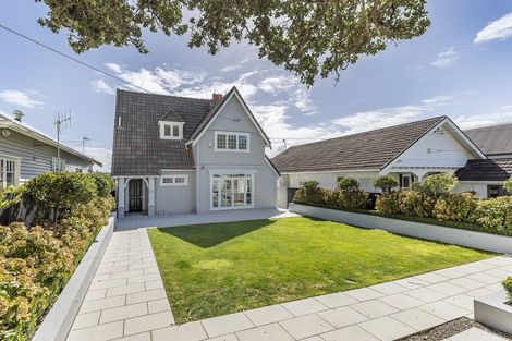 Photo of property in 17 Ludlam Street, Seatoun, Wellington, 6022