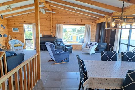 Photo of property in 75 Blue Pacific Parade, Riversdale Beach, Masterton, 5872