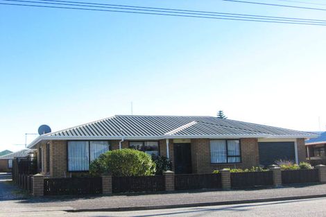 Photo of property in 70 Shakespeare Street, Greymouth, 7805
