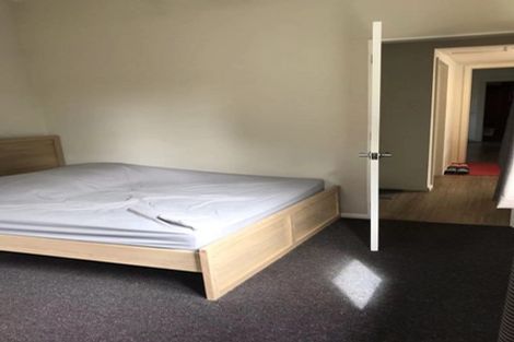 Photo of property in 6 Nortons Road, Avonhead, Christchurch, 8042