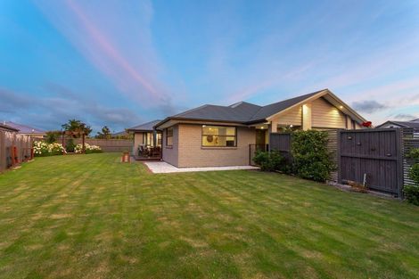 Photo of property in 11 Crampton Close, Kaiapoi, 7630