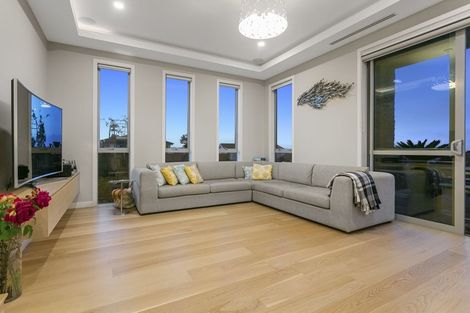 Photo of property in 12 Spyglass Street, Red Beach, 0932