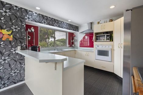 Photo of property in 31 Caroline Crescent, Highbury, Palmerston North, 4412