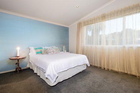 Photo of property in 13 Valley Road, Browns Bay, Auckland, 0630