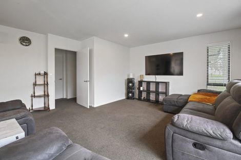 Photo of property in 25 Crossley Avenue, Woodend, 7610