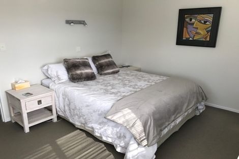 Photo of property in 30 Rita Street, Mount Maunganui, 3116