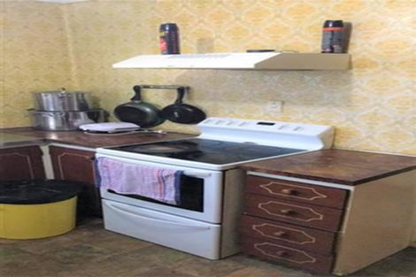 Photo of property in 77a Russell Road, Manurewa, Auckland, 2102
