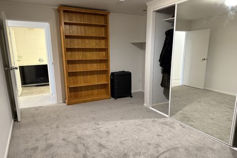 Photo of property in 117 Pupuke Road, Northcote, Auckland, 0627