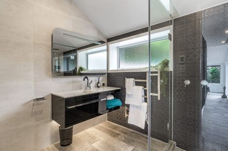 Photo of property in 12a Albert Road, Devonport, Auckland, 0624