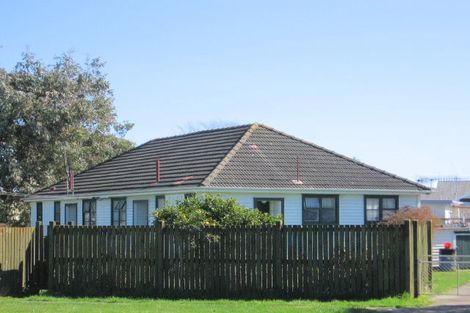 Photo of property in 15-15a Russell Street, Foxton, 4814