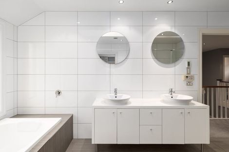 Photo of property in 85a Abberley Crescent, St Albans, Christchurch, 8014