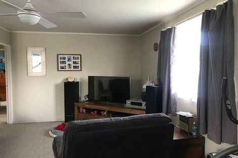 Photo of property in 2/59 Redcrest Avenue, Red Hill, Papakura, 2110