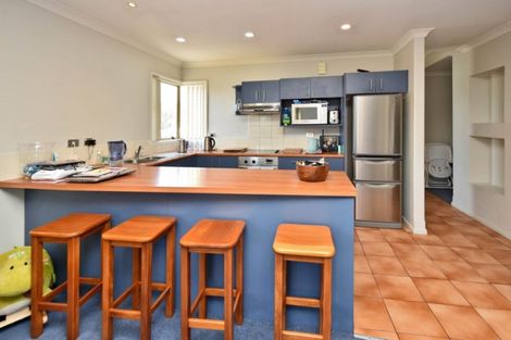 Photo of property in 29 Linkwater Way, Parklands, Christchurch, 8083