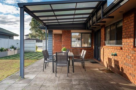 Photo of property in 16 Turnberry Drive, Wattle Downs, Auckland, 2103