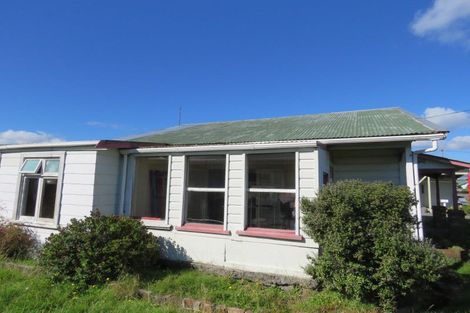 Photo of property in 33 Romilly Street, Westport, 7825