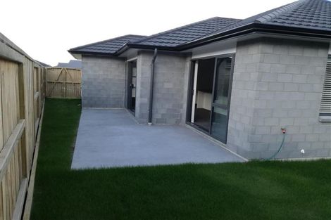 Photo of property in 18 Kahuparere Crescent, Pyes Pa, Tauranga, 3112