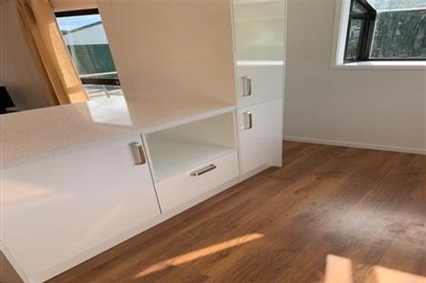 Photo of property in 91 Santiago Crescent, Unsworth Heights, Auckland, 0632