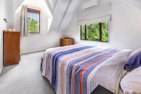 Photo of property in 14b South Lynn Road, Titirangi, Auckland, 0604